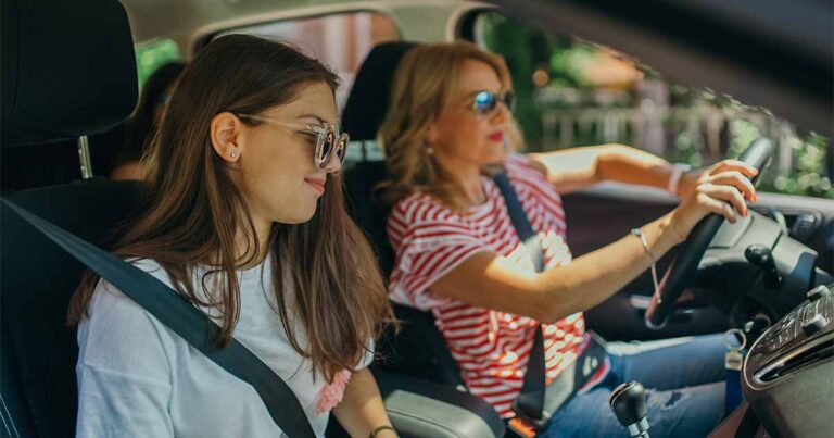 women-in-car-with-seatbelts-on