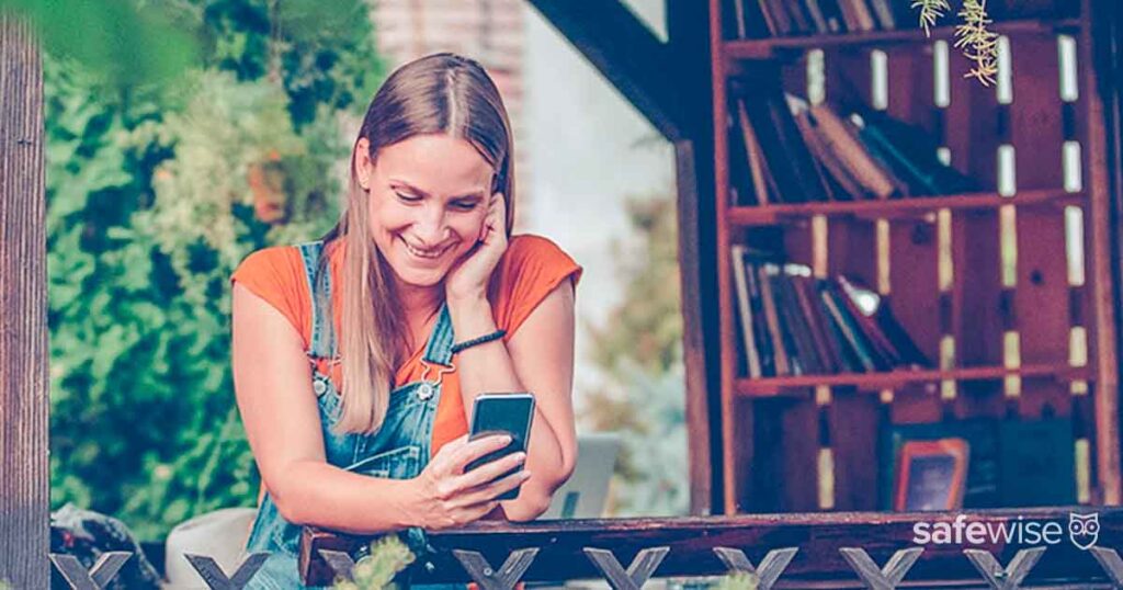 woman-using-phone-outdoors